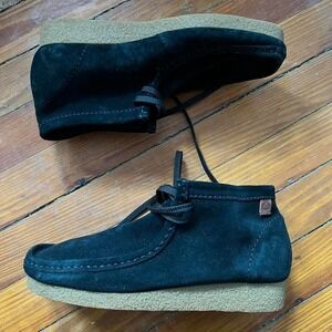 2010s Clarks Wallabees Originals size 8